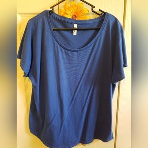 Women's top sz xl